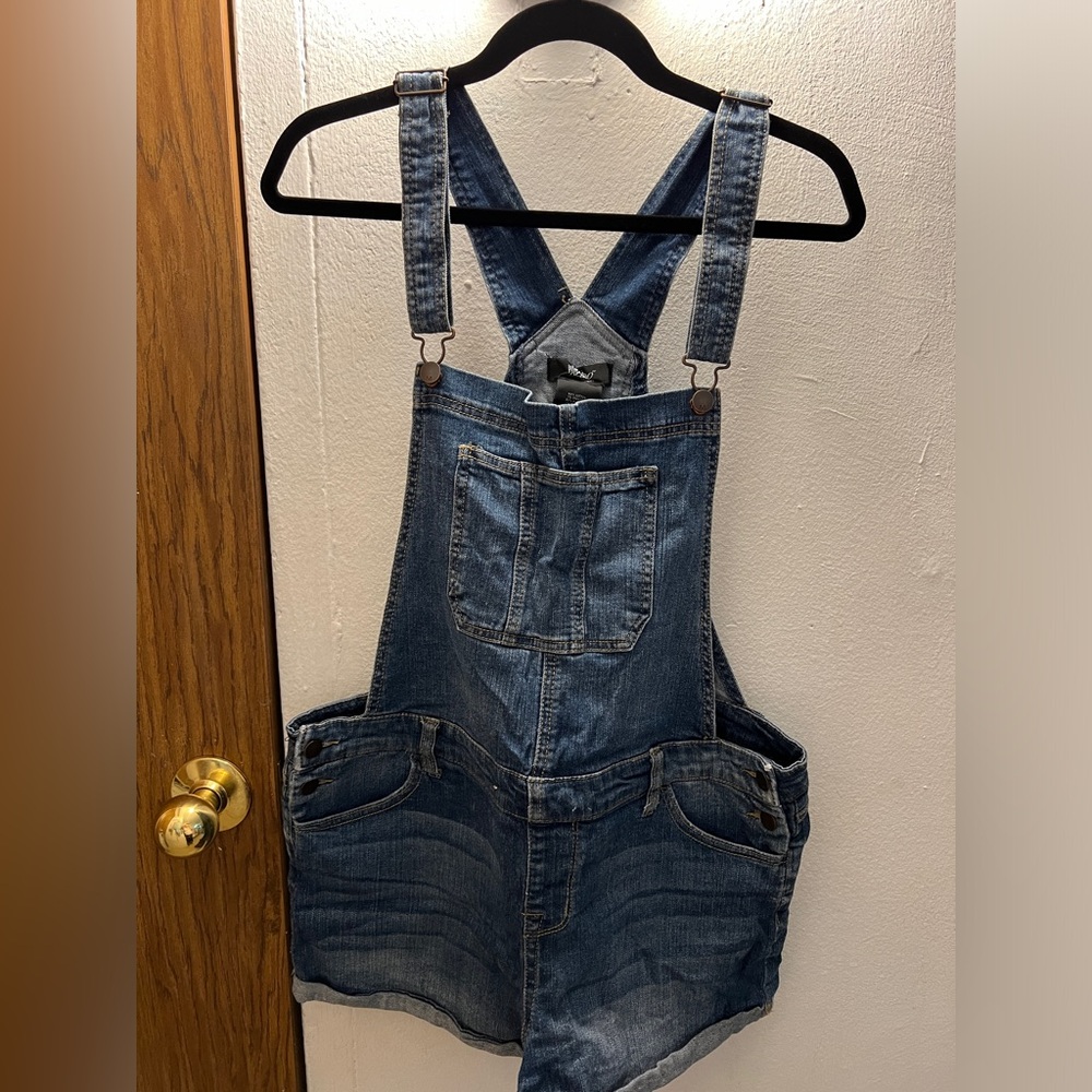 Women’s Mossimo Overall Shorts XL